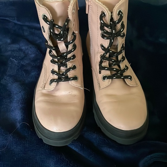 H&M Combat girls boots 🥾 👧🏻 - Picture 3 of 5